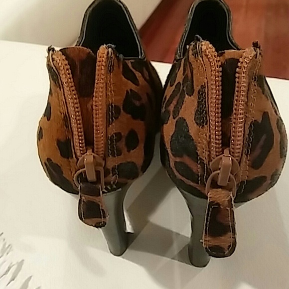 Banana Republic 6 med leopard fur bootie peep toe - Picture 6 of 6